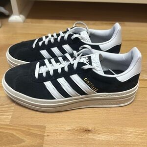 Black Adidas Gazelle Bold Platform Sneakers 7.5